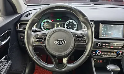 Kia Niro 2018, 174330 км, за 9900000 KRW - фото 13