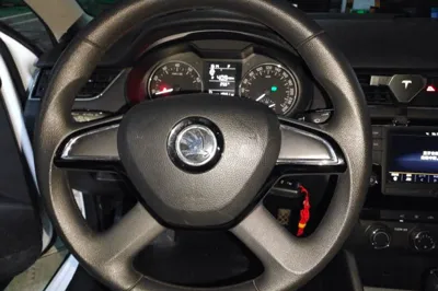 Skoda Octavia 2016, 75400 км, за 41995.95 CNY - фото 9