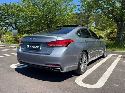 Hyundai Genesis 2016, 122748 км, за 12900000 KRW - фото 2