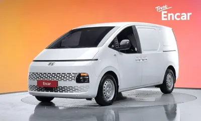 Hyundai Staria · 2022 год