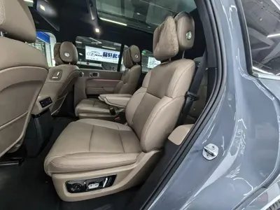 Li Auto Li L8 2025, 12900 км, за 282800 CNY - фото 6