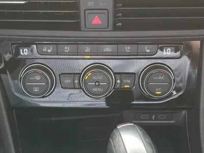 Volkswagen Jetta 2021, 39833 км, за 24990000 KRW - фото 36