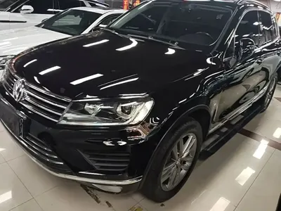 Volkswagen Touareg · 2018 год