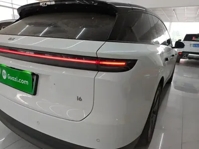 Li Auto 理想i6 2026, 13300 км, за 231200 CNY - фото 8