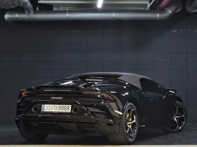 Lamborghini Huracan 2021, 9100 км, за 359000000 KRW