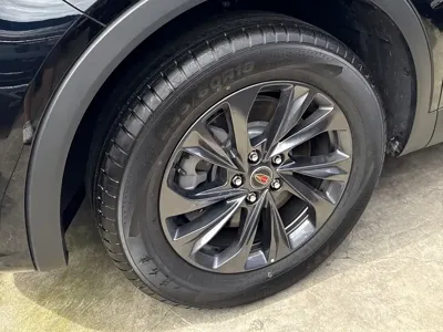 Hongqi Hongqi HS5 2025, 100 км, за 133400 CNY