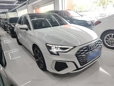 Audi A3 2024, 31800 км, за 109300 CNY