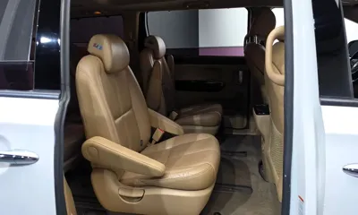Kia Canival 2016, 142987 км, за 9900000 KRW - фото 11