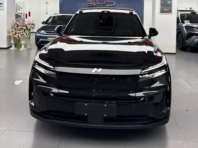 ONVO 乐道L80 0, 300 км, за 265800 CNY