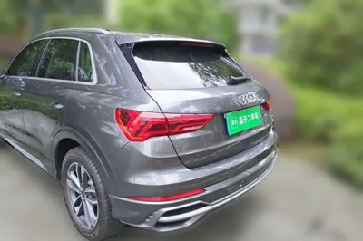 Audi Q3 2022, 49300 км, за 130643.37 CNY