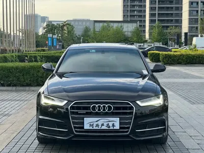 Audi A6L 2018, 80000 км, за 136000 CNY