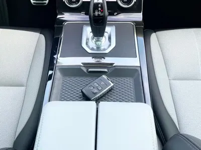 Land Rover Evoque 2020, 88000 км, за 98000 CNY - фото 15