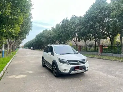 Fengxing X5 2016, 73000 км, за 8500 CNY