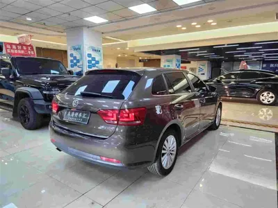 Volkswagen Gran Lavida 2015, 100000 км, за 29800 CNY