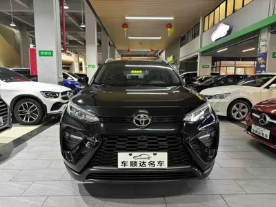 Toyota Wildlander 2024, 25000 км, за 105000 CNY