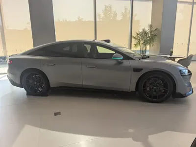 智界 Zhijie S7 0, 100 км, за 259000 CNY