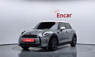 MINI Cooper · 2023 год