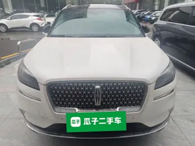 Lincoln Corsair 2022, 31800 км, за 105100 CNY