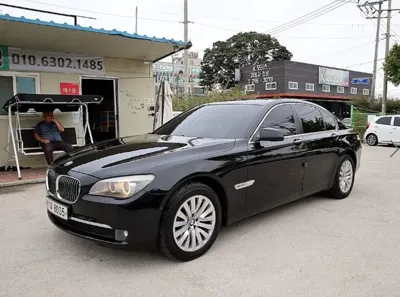 BMW 7-Series · 2011 год