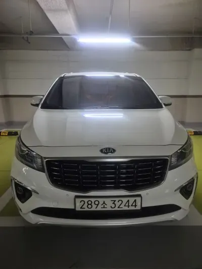 Kia Canival · 2019 год