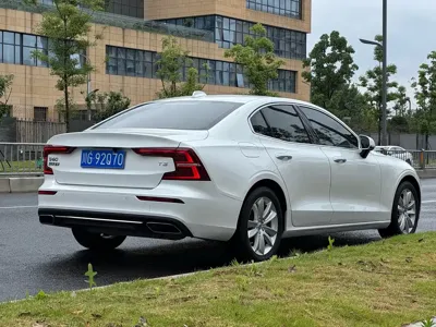 Volvo S60 2021, 57000 км, за 96600 CNY - фото 18