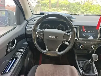 Isuzu Lingtuo 2022, 32500 км, за 92300 CNY - фото 3