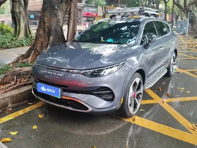 Denza Denza X · 2021 год