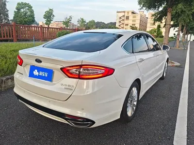 Ford Mondeo 2015, 113100 км, за 32000 CNY
