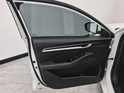 Geely Emgrand 2025, 40800 км, за 50199 CNY - фото 7