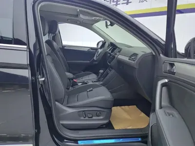 Volkswagen Tiguan L 2019, 91700 км, за 77800 CNY - фото 8