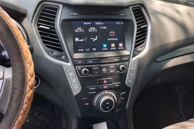Hyundai Santa Fe 2017, 44400 км, за 58683.08 CNY - фото 17