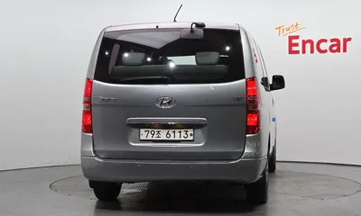 Hyundai Starex 2016, 64087 км, за 12000000 KRW