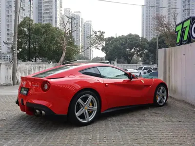 Ferrari F12berlinetta 2015, 13000 км, за 2330000 CNY - фото 9