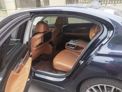 BMW 7 Series 2019, 112700 км, за 302769.71 CNY - фото 18