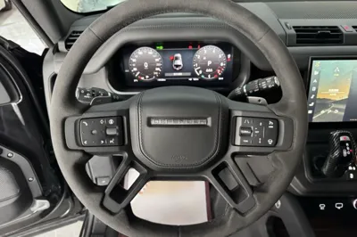 Land Rover Defender 2024, 16000 км, за 996901.8 CNY - фото 9