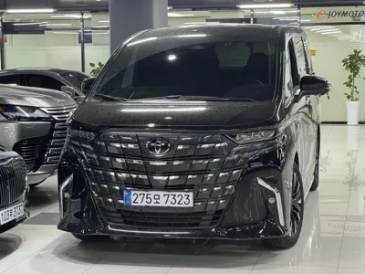 Toyota Alphard · 2024 год