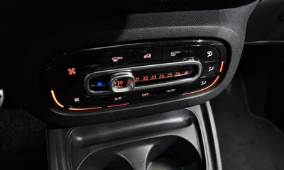 Smart Fortwo 2018, 44062 км, за 20200000 KRW - фото 17