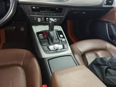 Audi A6L 2018, 174700 км, за 100700 CNY - фото 14