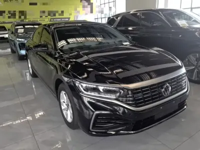 Volkswagen 帕萨特插电混动 2025, 7500 км, за 126100 CNY - фото 4