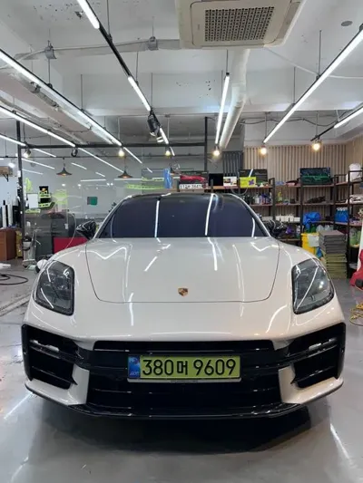 Porsche Panamera 2025, 22000 км, за 221770000 KRW