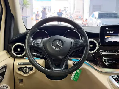 Mercedes-Benz V-Class 2019, 210000 км, за 131700 CNY - фото 9