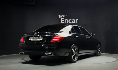 Mercedes-Benz E-Class 2020, 2259 км, за 33900000 KRW