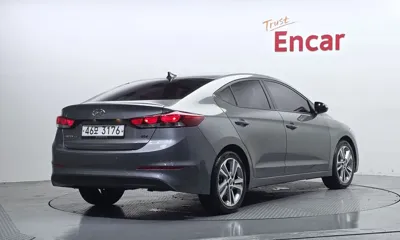 Hyundai Avante 2017, 129630 км, за 8000000 KRW