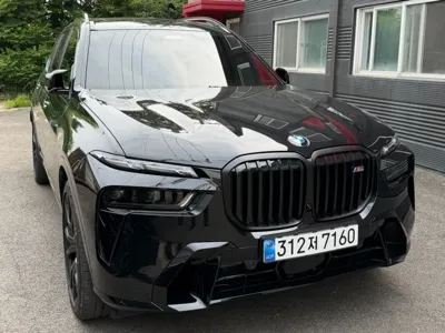 BMW X7 2025, 13000 км, за 175000000 KRW - фото 1