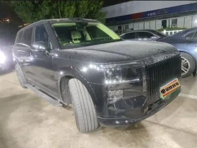 Zeekr 极氪9X 2025, 6000 км, за 458000 CNY