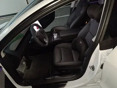 Tesla Model 3 2026, 9900 км, за 212600 CNY - фото 8