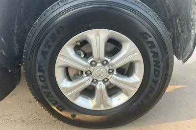 Nissan Navara 2019, 72800 км, за 67677.86 CNY - фото 8