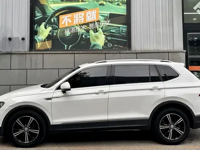 Volkswagen Tiguan L 2019, 61000 км, за 78800 CNY