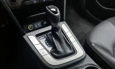 Hyundai Avante 2018, 69971 км, за 11000000 KRW - фото 9