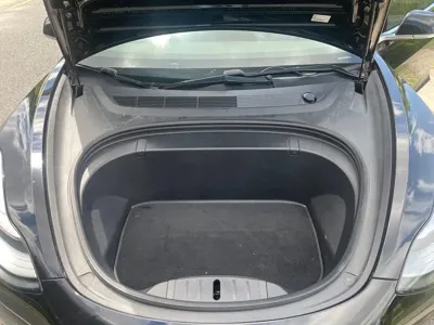 Tesla Model 3 2019, 68000 км, за 98800 CNY - фото 11